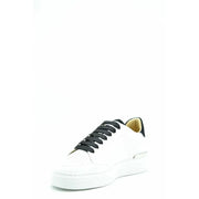 Philipp Plein weißes Leder niedrigtop Sneaker für Damen mit schwarzen Schnürsenkeln und kontrastierender schwarzer Fersenlasche