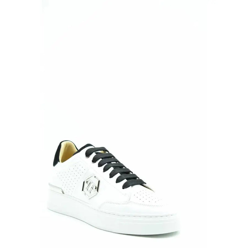 Philipp Plein weißes Leder niedrig-top Sneaker für Damen mit schwarzen Schnürsenkeln und silbernem Logo-Emblem an der Seite