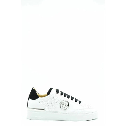 Weiße Philipp Plein Damen-Sneaker aus Leder mit schwarzen Schnürsenkeln, schwarzer Fersenlasche und silbernem sechseckigem Logo an der Seite