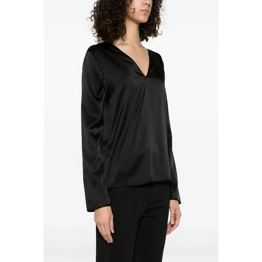Pinko Schwarze Damenbluse aus Satin mit V-Ausschnitt und langen Ärmeln.