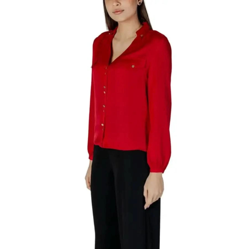 Red long-sleeved button-up blouse with a collar from Morgan De Toi Women’s collection