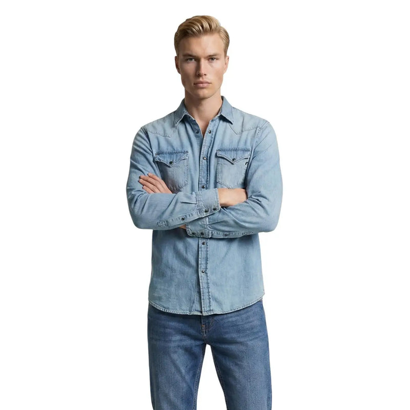 Light-wash denim long-sleeve Replay men shirt with buttoned chest pockets and classic collar