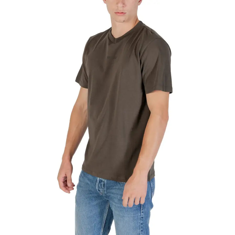 Replay men olive green cotton t-shirt with classic crew neck and short sleeves for casual wear
