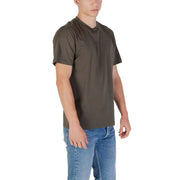 Replay men t-shirt in olive green cotton with a subtle chest logo ideal for casual wear