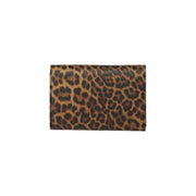 Replay women wallet leopard brown with shoulder strap w18cm features a compact rectangular design with bold leopard print
