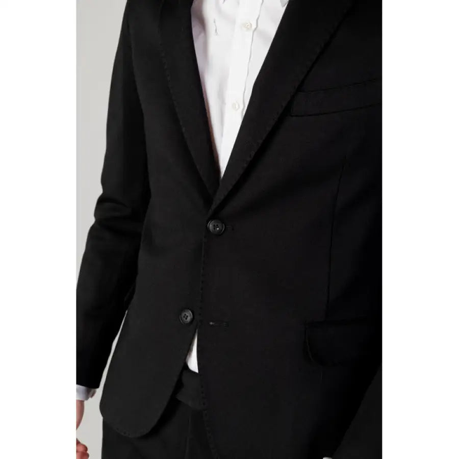 
                      
                        Mulish Men Suit in black wool, urban city style fashion, image 3
                      
                    