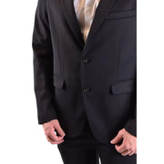 Blazer homme Rrd noir en laine, coupe ajustée, revers crantés, deux boutons sur le devant, col en V plongeant, style v29819