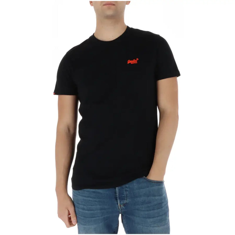 Superdry Herren-T-Shirt aus schwarzer Baumwolle mit kleinem orangefarbenem Logo auf der linken Brust, Kurzarm, M1011245A
