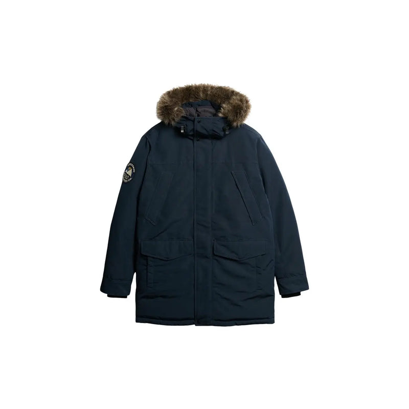 Superdry Daunenjacke Everest für Herren in Dunkelblau mit braun gefütterter Kapuze und zwei Vordertaschen, Vorderansicht