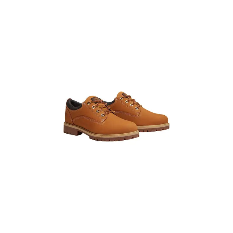 Timberland men lace up shoes camel leather with tan leather lace up design rubber sole and black lining visible
