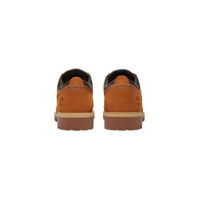 Timberland men lace up shoes camel leather with tan timberland lace up boots black accents and rugged rubber sole