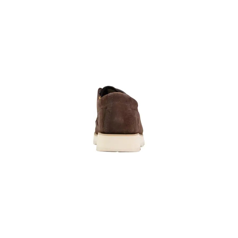 Timberland men lace ups shoe in brown suede with cream rubber sole suitable for spring summer wear