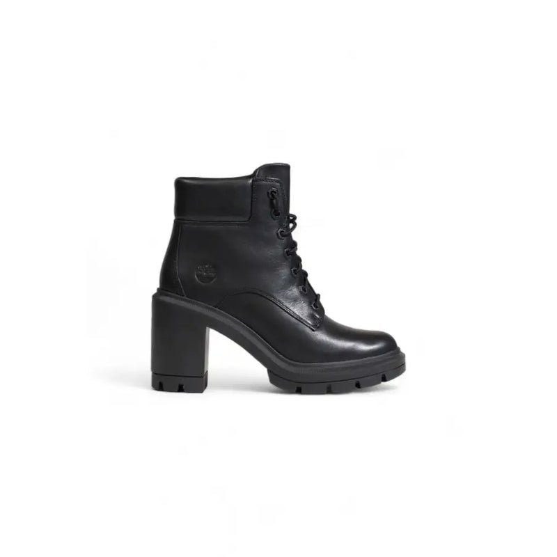 Timberland women black leather ankle boot with chunky heel and laces