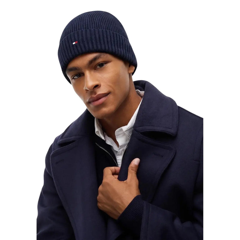 Tommy Hilfiger Kaschmirmütze für Herren in Marineblau mit Rippstrick und kleinem Flaggenlogo, Vorderansicht