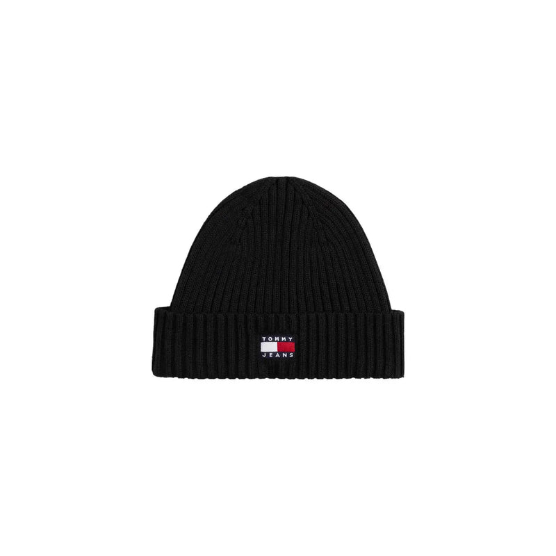 Tommy Hilfiger cotton cap for men in black with ribbed knit folded cuff and Tommy Jeans logo patch front view
