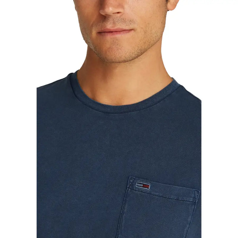 Tommy Hilfiger jeans men blue round neck cotton t shirt with navy blue chest pocket featuring logo patch