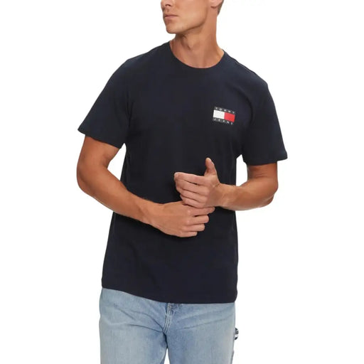 Men’s navy blue Tommy Jeans T-shirt with flag logo patch on chest, round neck design