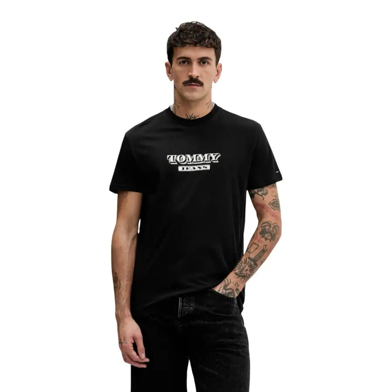 Schwarzes Tommy Hilfiger Jeans Herren-T-Shirt aus Baumwolle mit weißem Logo-Print auf der Brust, Freizeitkleidung