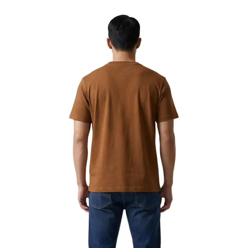 Tommy Hilfiger Jeans Braunes Herren-T-Shirt aus Baumwolle mit schlichtem Design, Rundhalsausschnitt und kurzen Ärmeln