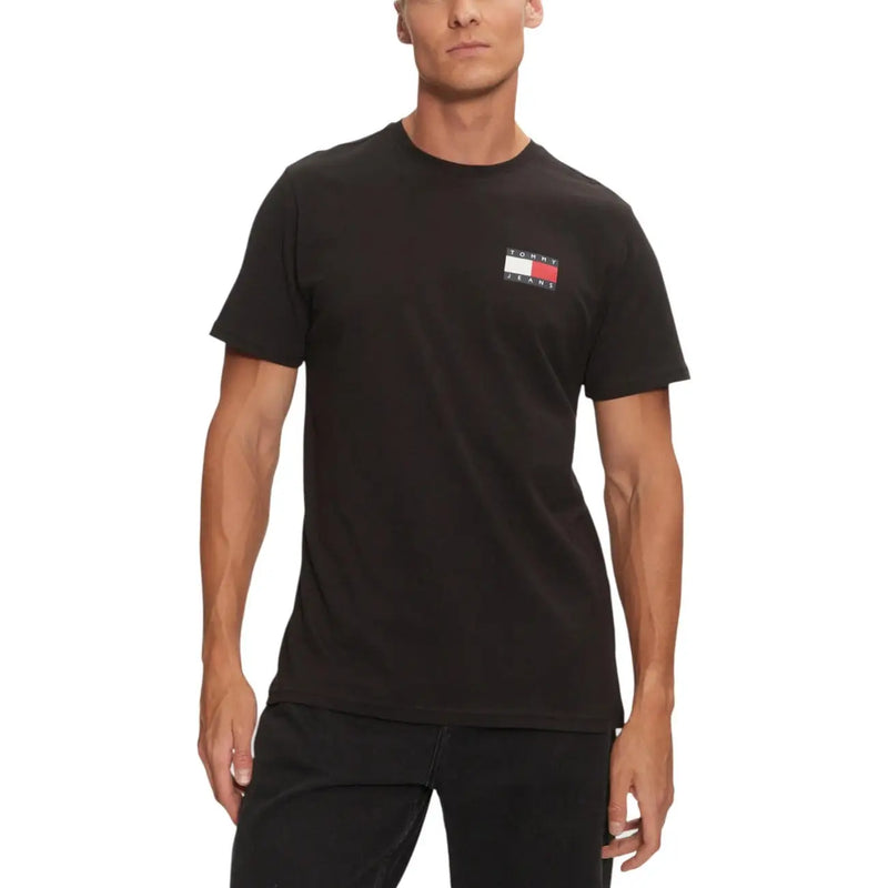 Tommy Hilfiger jeans men t-shirt in black cotton featuring a small embroidered flag logo on the left chest