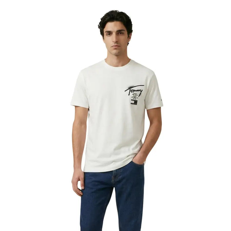 Tommy Hilfiger Jeans hommes t-shirt Coton blanc avec logo graphique noir sur la poitrine gauche pour vêtements décontractés