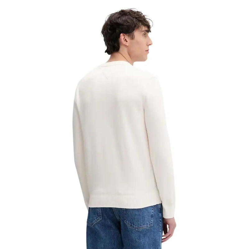 Tommy Hilfiger Jeans Herren-Strickpullover in Creme mit geripptem Rundhalsausschnitt und Bündchen aus Bio-Baumwolle