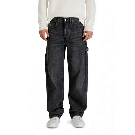 Tommy Hilfiger men black organic cotton jeans with dark wash, relaxed wide-leg cut, and cargo pockets