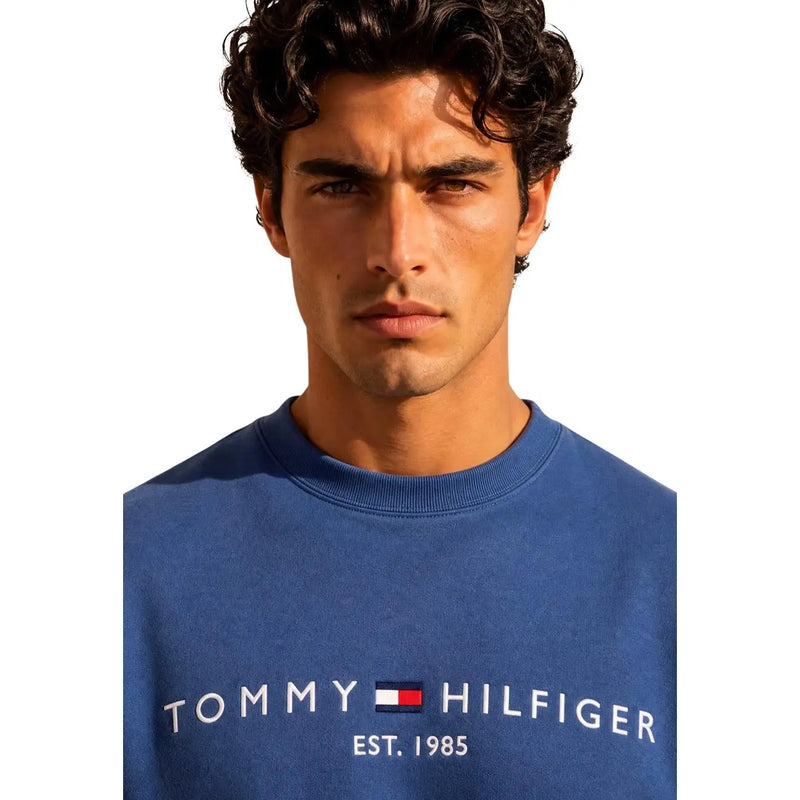 Tommy Hilfiger Herren-Sweatshirt aus blauer Baumwolle mit weißem Logo und „est“-Detail auf der Vorderseite für lässige Kleidung