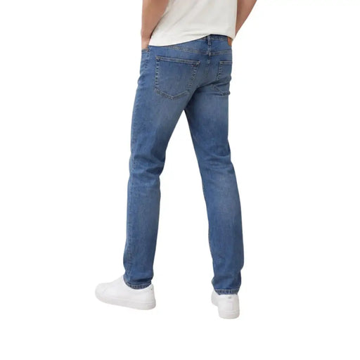 Tommy Hilfiger men jeans Austin slim tapered blue cotton denim with classic straight-leg cut and subtle fading