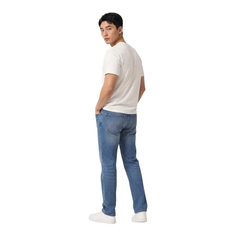 Tommy Hilfiger men jeans blue slim fit made from organic cotton featuring classic fit and subtle fading
