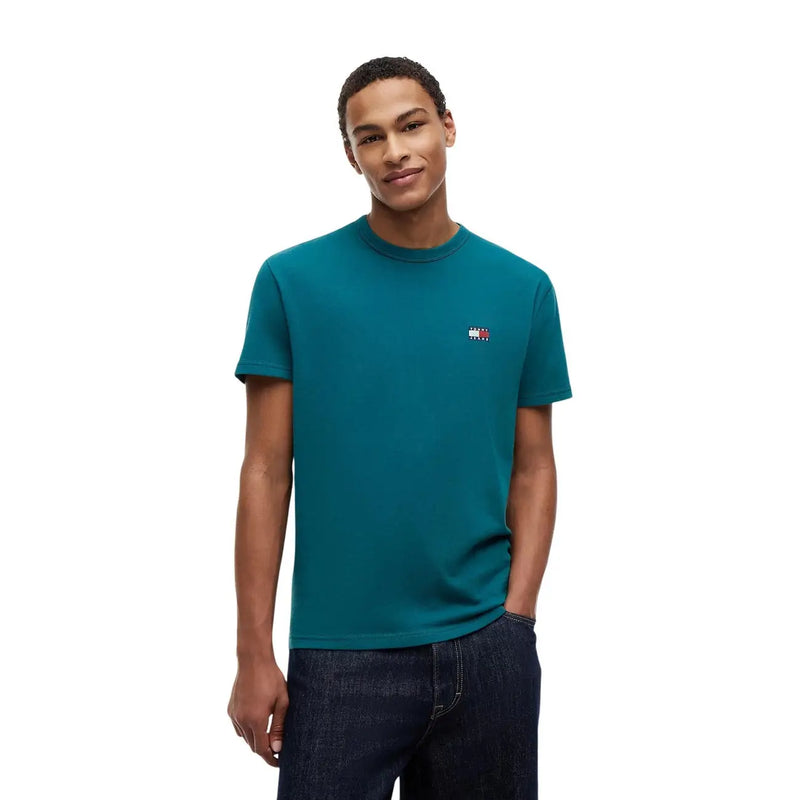 Türkisfarbener Tommy Hilfiger Rundhalsausschnitt t-shirt mit kleinem, gesticktem Logo auf der linken Brust, aus Bio-Baumwolle, normale Passform