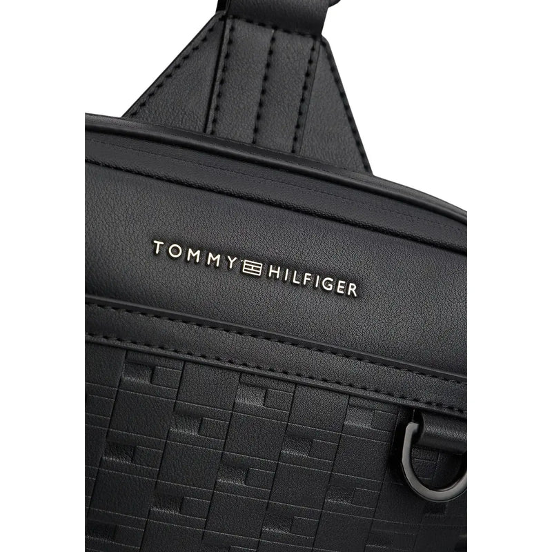 Black tommy hilfiger men shoulder bag in textured woven polyurethane leather with stitched detailing 24x33x9 cm