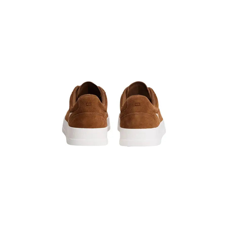 Tommy Hilfiger men sneakers beige brown suede low-top shoes with white rubber sole for fall winter use