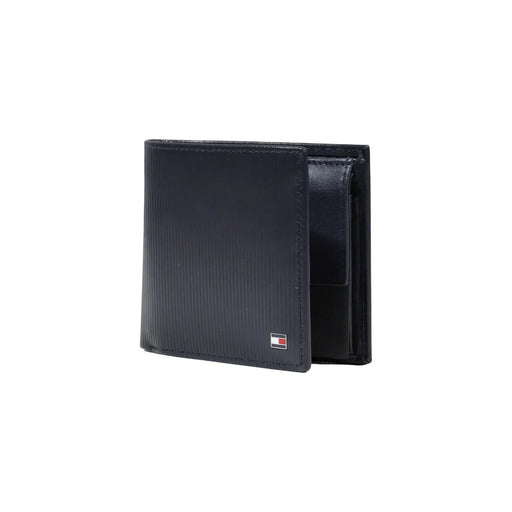 Tommy Hilfiger men wallet in black textured leather with a small red white and blue logo on the lower right corner