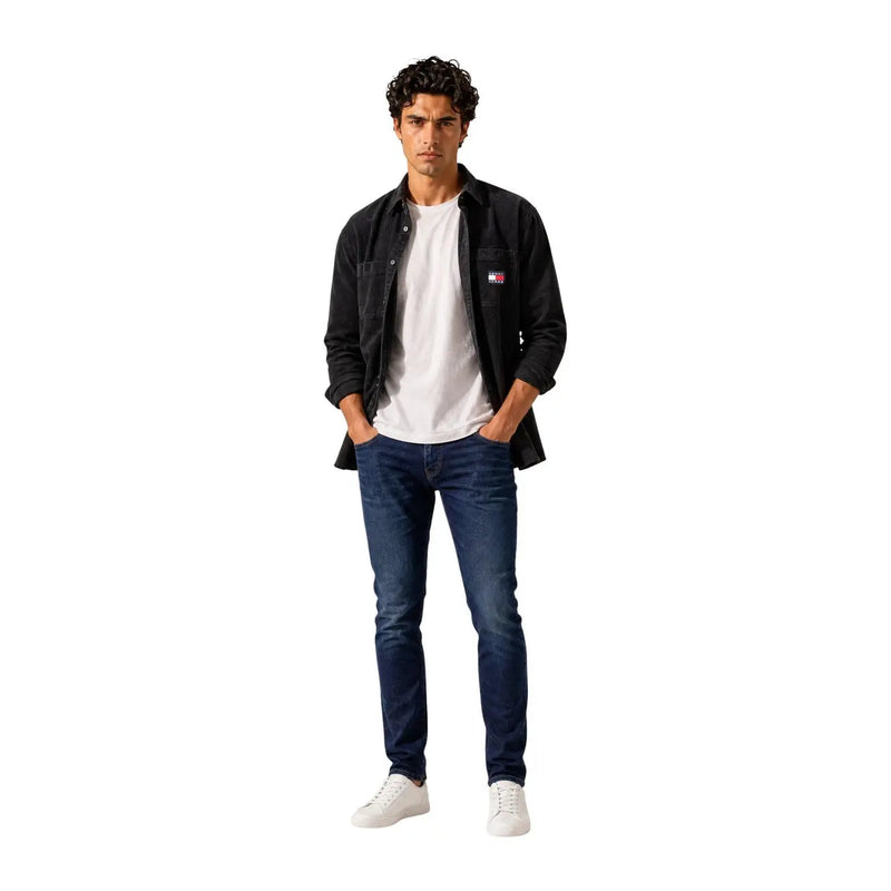 Schwarze Jeansjacke mit kleinem Tommy Hilfiger Logo-Patch auf der linken Brustseite, aus Bio-Baumwolle, für Herren
