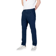 Tommy Hilfiger men’s navy blue chino pants with classic fit and subtle stitching details in cotton fabric