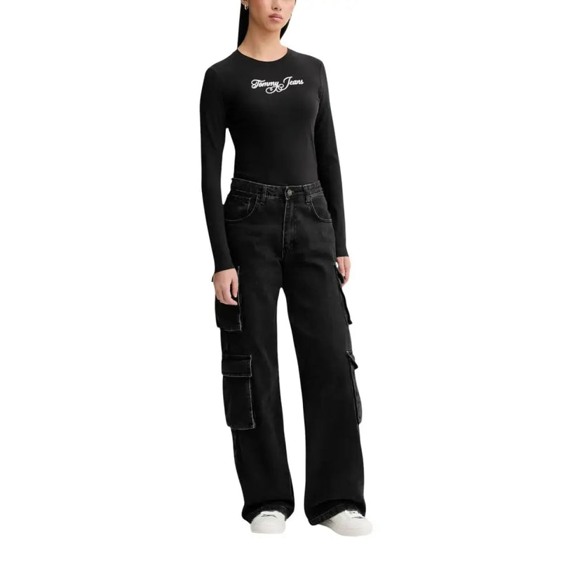 Tommy Hilfiger black denim cargo pants with high waist and side pockets