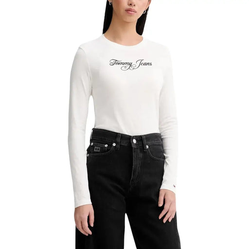 Tommy Hilfiger Schwarzes Damen-Langarmshirt aus Bio-Baumwolle mit weißem, geschwungenem Logo