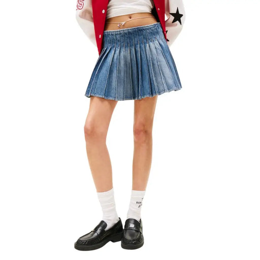 Pleated denim mini skirt from Tommy Hilfiger Women Blue Fall Winter Organic Cotton collection
