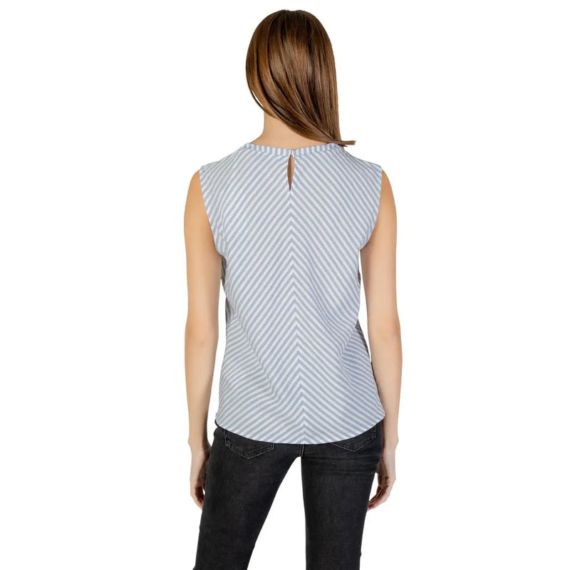 Back view of tommy hilfiger women tank top in light blue and white chevron cotton with sleeveless and keyhole detail