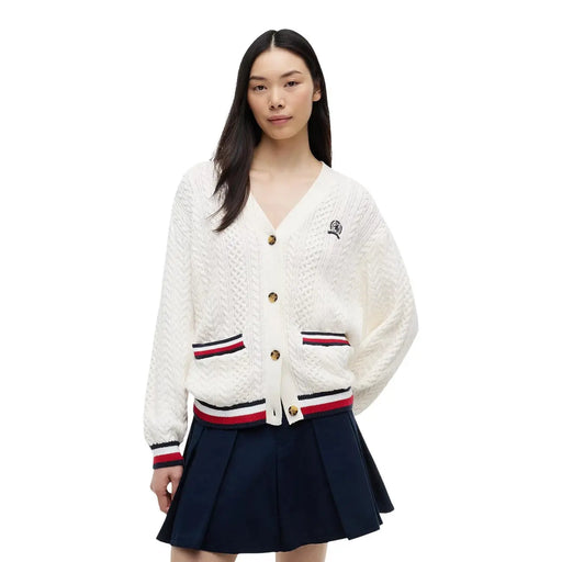 Tommy Hilfiger Weiße Damen-Strickjacke aus Bio-Baumwolle mit Zopfmuster und rot-weiß-blau gestreiften Bündchen, Saum und Taschen
