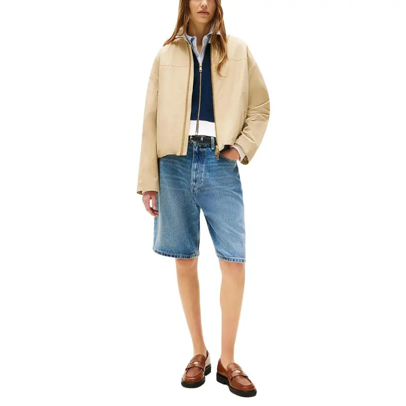 Tommy Hilfiger women’s beige organic cotton blazer with zip front and structured slightly padded silhouette