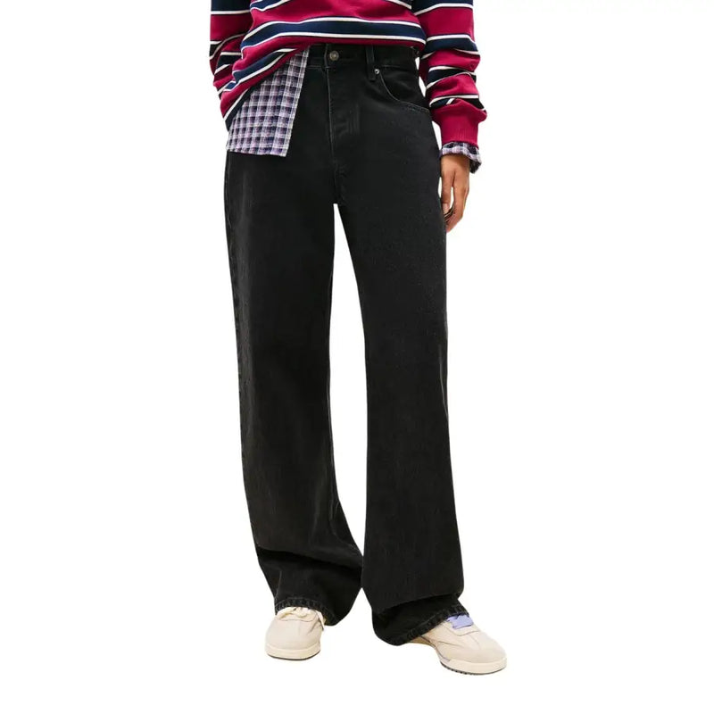 Tommy Hilfiger women’s black organic cotton wide-leg jeans with relaxed fit and subtle fading details