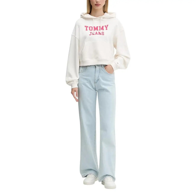 White tommy hilfiger women’s hooded organic cotton sweatshirt with pink lettering and a hood for casual wear