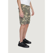 U.S. Polo Assn. cargo shorts for men in olive green and beige camouflage with side pockets, front view