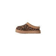 Ugg men suede boots brown leopard slip-on clog with tan suede trim and chunky rubber sole visible from the back side