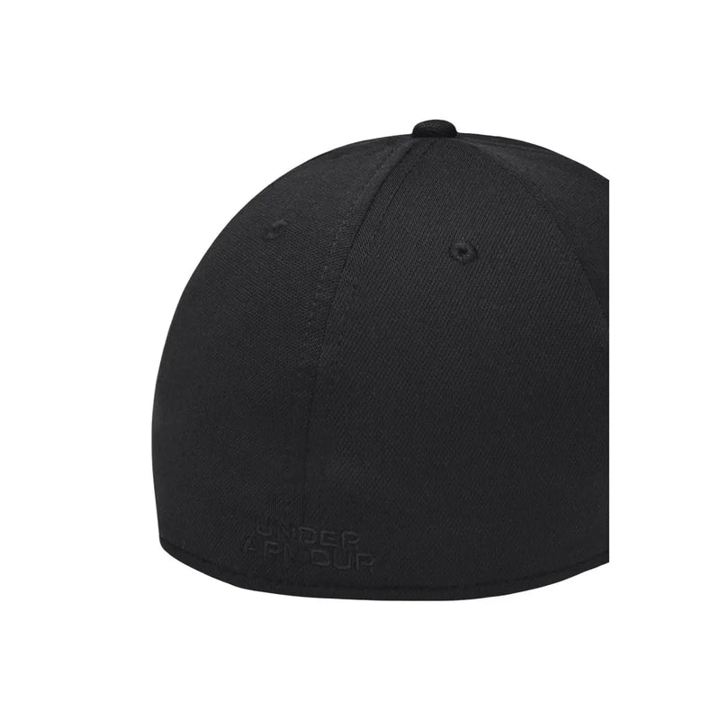 Under Armour Schwarze Herrenkappe mit strukturiertem Sechs-Panel-Design und dezenten Ziernähten, Vorderansicht