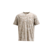 Under armour men beige regular fit t shirt cotton blend with beige camouflage pattern and subtle chest logo