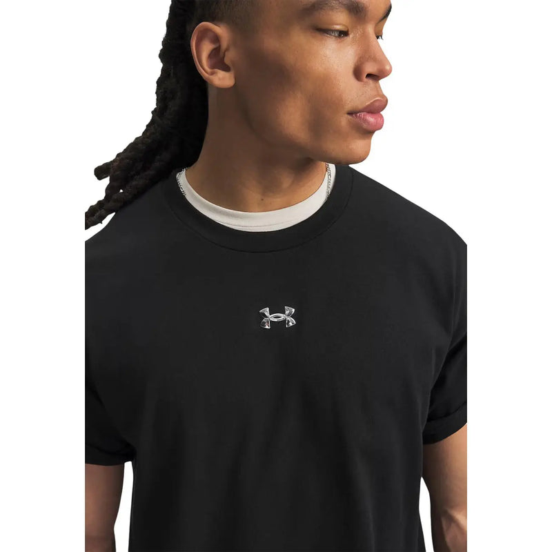 Under Armour mens black cotton t shirt classic fit with a silver logo on the chest front