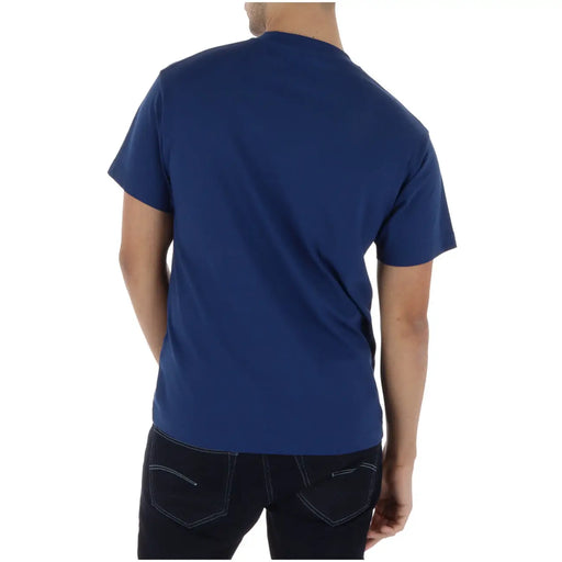 Navy blue short-sleeved vans men t shirt with round neck made of 100 percent cotton for casual wear